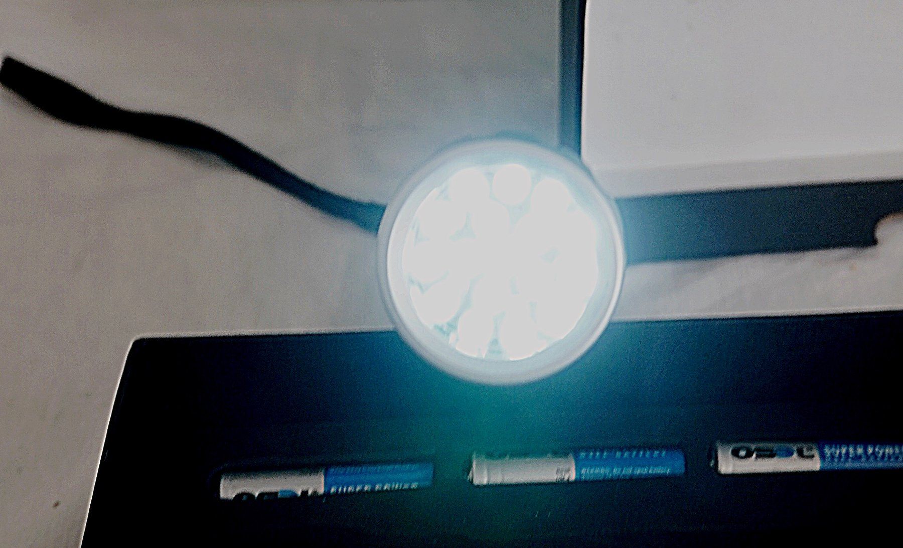 Lampade: Taschenlampe LED neu – Usato da Baar venduto da 2cvbaar 2