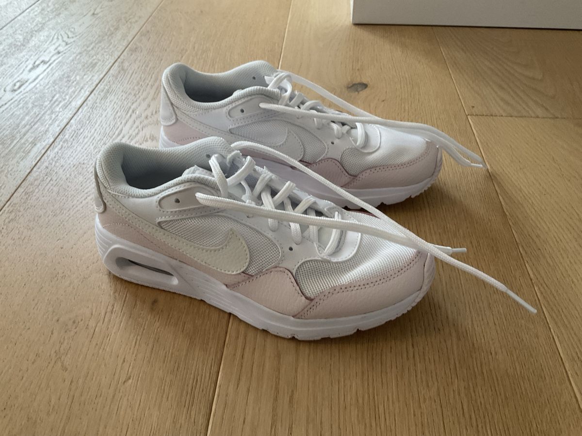 Scarpe da donna: Nike Air weiss/rosa – Usato da Widen venduto da Marlene9