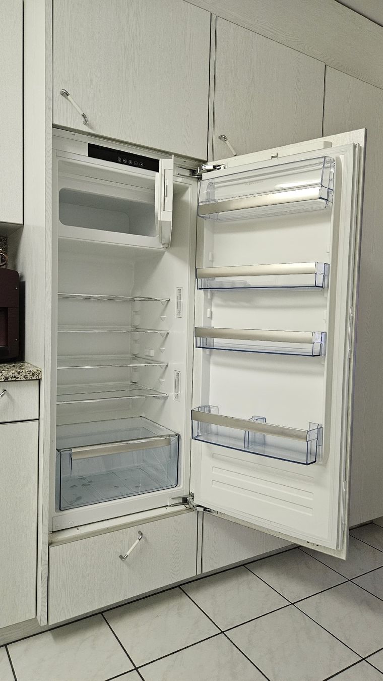 Electrolux Réfrigérateurs: Electrolux Kühlschrank IK245SL – D'occasion à Zell ZH par jma_s7xn