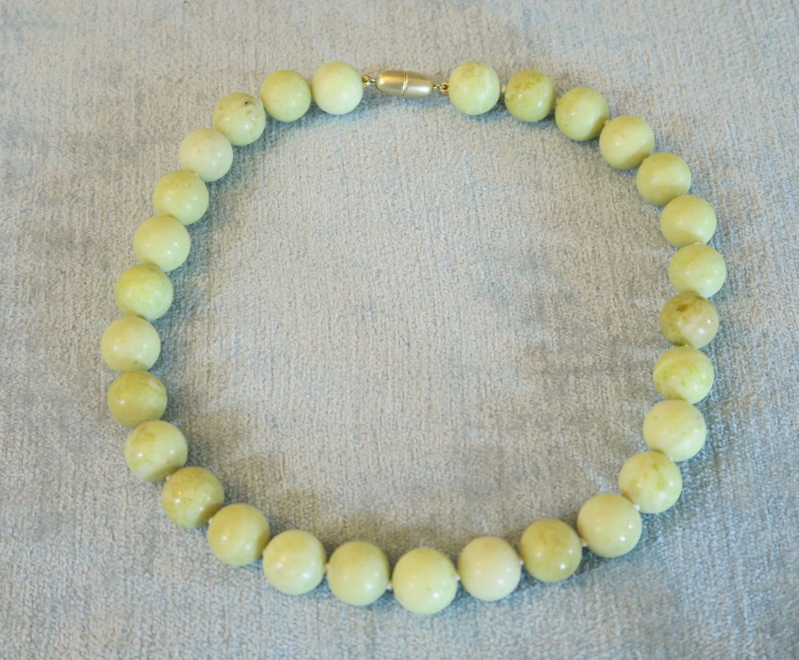 Catenine: Serpentin Perlenkette, neu geknüpft – Usato da Brittnau venduto da marlenestone 3