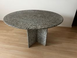 Massiver runder Steintisch / Gartentisch Ø 120 cm