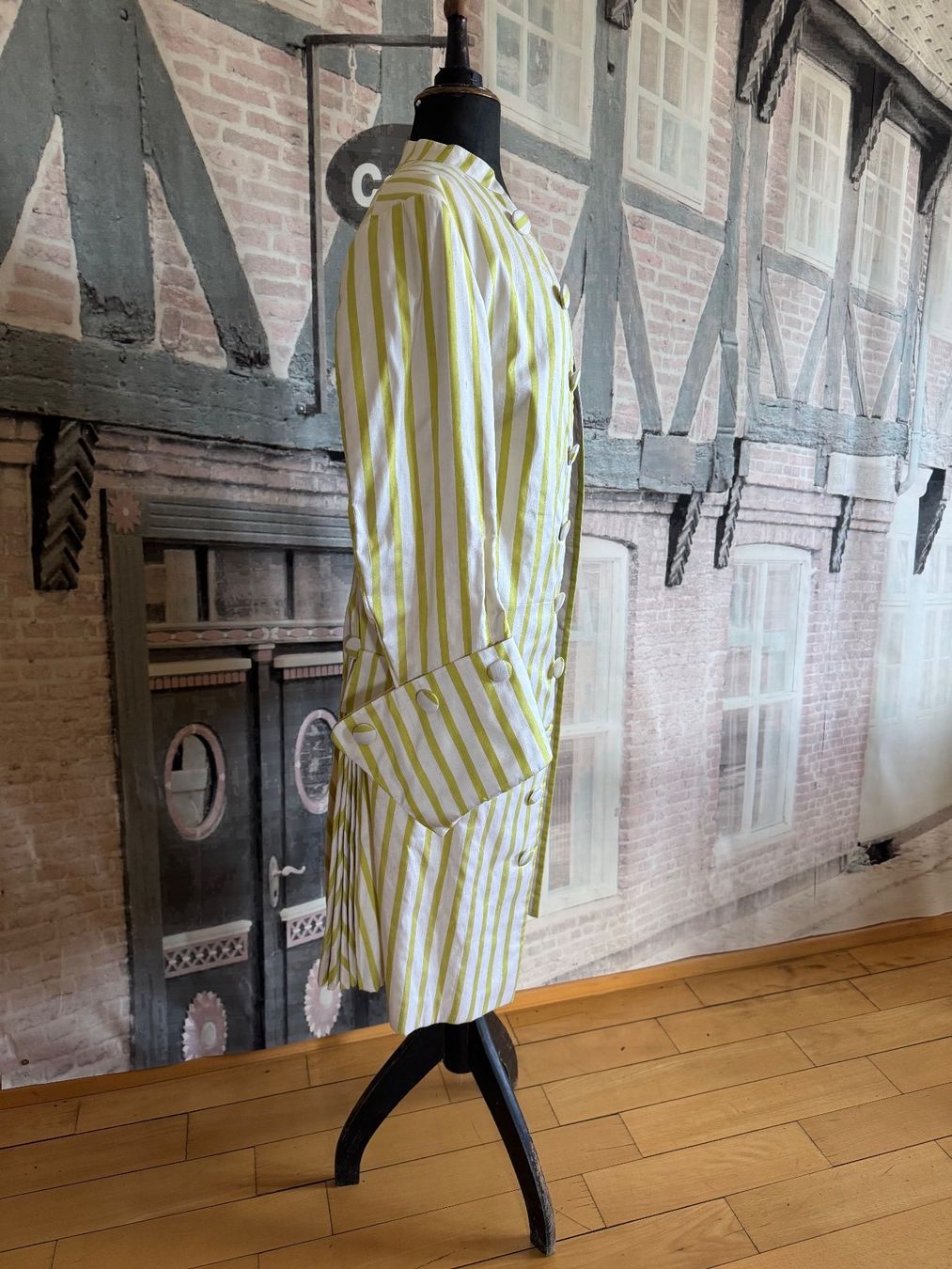 Costumi: Gehrock mit Streifen, Grösse L – Nuovo (secondo la descrizione) da Zürich venduto da oberon7 5