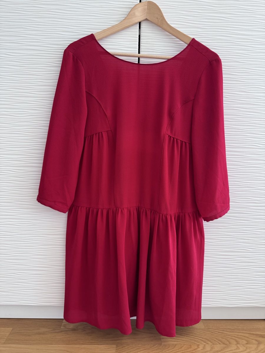 Ba&Sh Vestiti: Robe courte rouge Bash, col en V dans le dos – Usato da St-Sulpice VD venduto da cel_9zjf