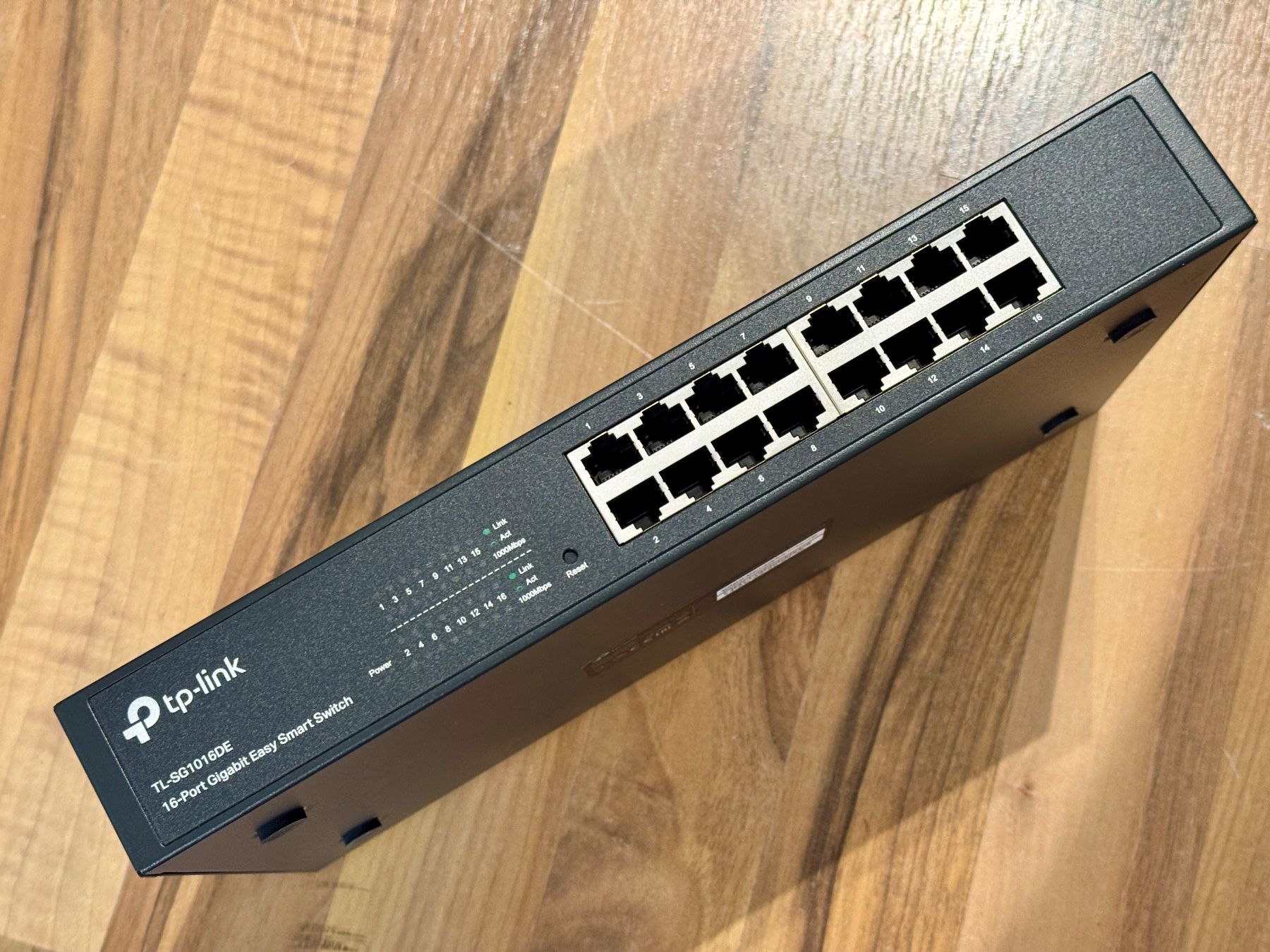 Hub & Switch: TP-Link TL-SG1016DE, 16 Port Gigabit Easy Smart Switch – Usato da Meierskappel venduto da fs6344 2
