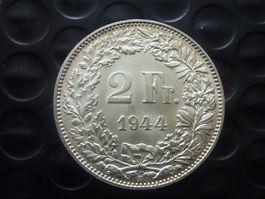 2 Fr. 1944  unz. / stgl.
