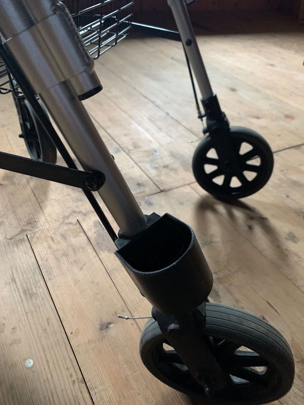 Gehhilfen: Leichter Rollator mit Sitz - NOVA – Gebraucht aus Erlinsbach SO von sams.things 6