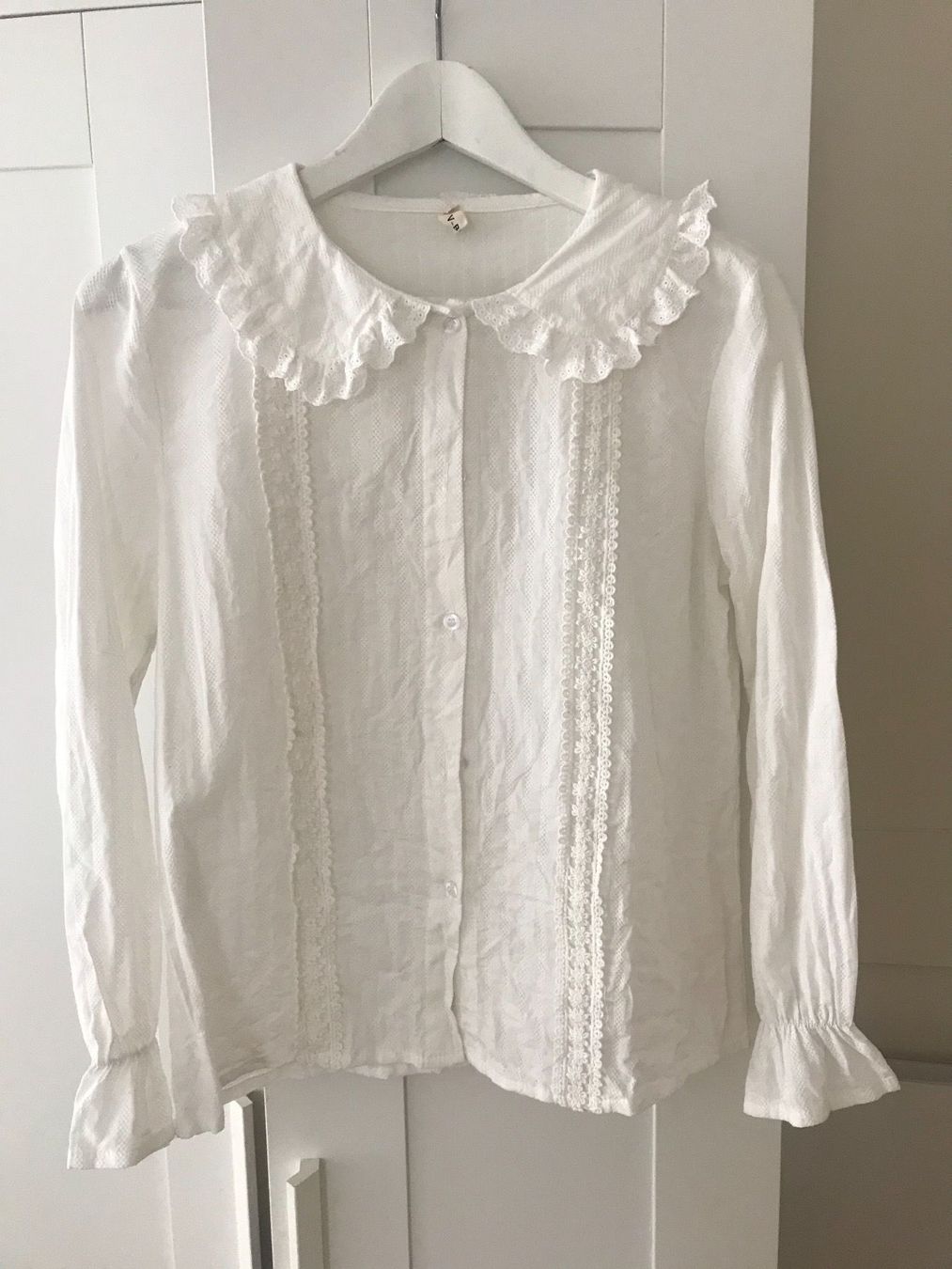 Blusen: White Blouse – Neu (gemäss Beschreibung) aus Zürich von jujusi