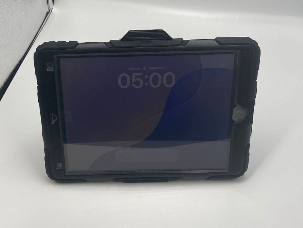 Apple Tablet PC: Apple iPad 2021 (9.Gen) – Usato da Schlieren venduto da 2nd-Life 3
