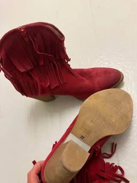 Scarpe da donna: Echt Leder Stiefeletten mit Fransen – Usato da Rümlang venduto da Speedy-Cat 1