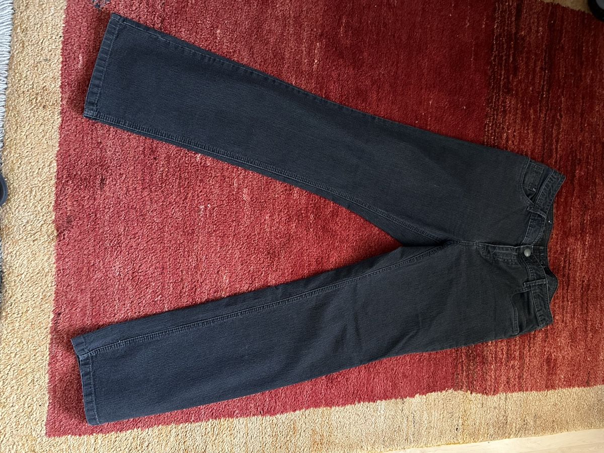 Jeans: Schwarze Damen Jeans mit Strass, Gr. 20,Bootcut – Gebraucht aus Langnau aA von Camelia14 1