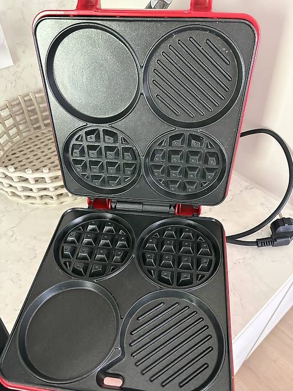Elettrodomestici da cucina: 4-IN-1-SANDWICHMAKER/ WAFFELEISEN – Usato da Gersau venduto da iss_gpt7 1