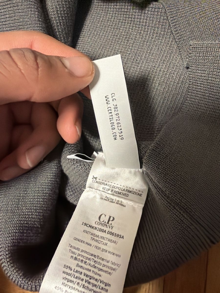CP Company T-shirt: Pull à manche longue C.P. Company gris taille S – Nuovo (secondo la descrizione) da  venduto da  5