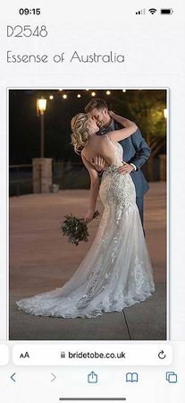 Brautkleid Essense of Australia von Kleinfeld 