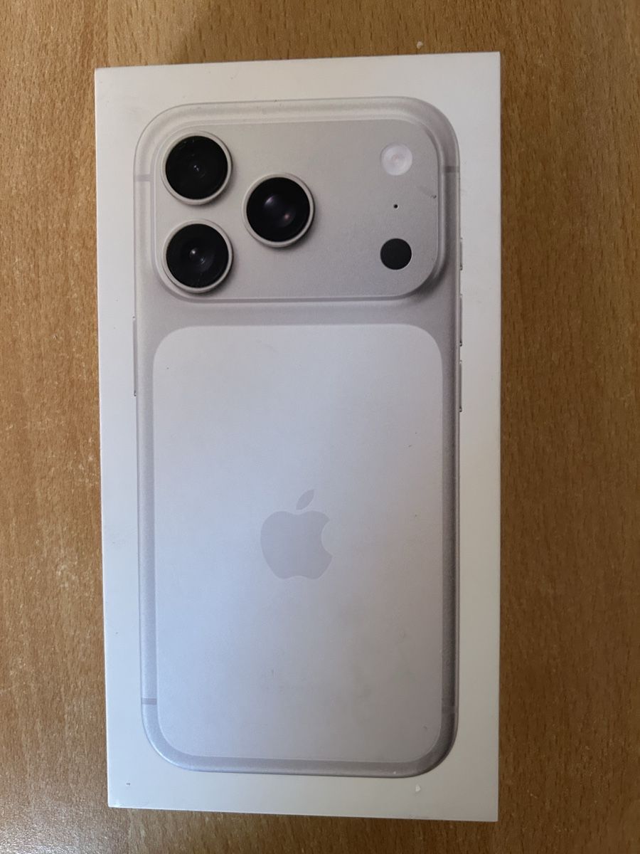 Apple Handys / Smartphones: APPLE iPhone 17 Pro 256GB – Neu und originalverpackt aus Yvonand von Trojkarouge