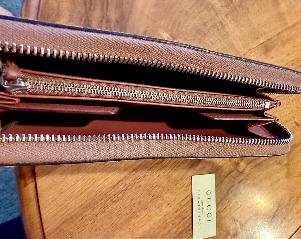 Gucci Portamonete: Portefeuille Gucci – Usato da Le Mont-sur-Lausanne venduto da CT70 1