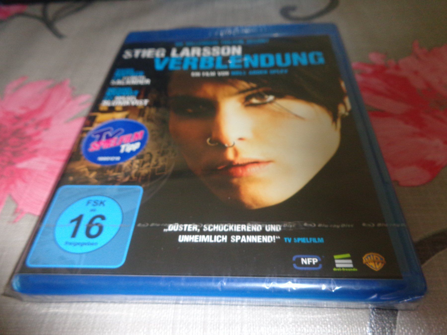 Tutti i DVDs: Verblendung Stieg Larsson BLU-RAY NEUWARE – Nuovo e nell'imballaggio originale da Olten venduto da Disc-Verkauf