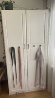 Kleiderschrank