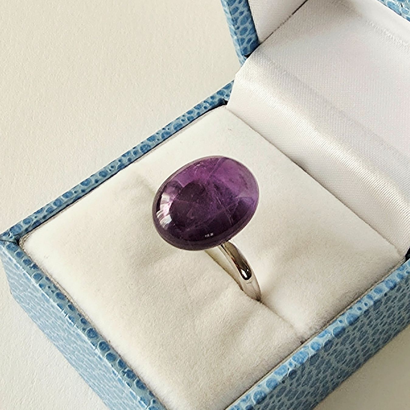 Anelli: Moderner Cabochon Natur-Amethyst Silberring 925 - Neu – Nuovo e nell'imballaggio originale da Uetikon am See venduto da Coralreef 2