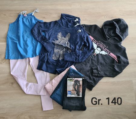 Kleiderpaket Mädchen Gr. 140