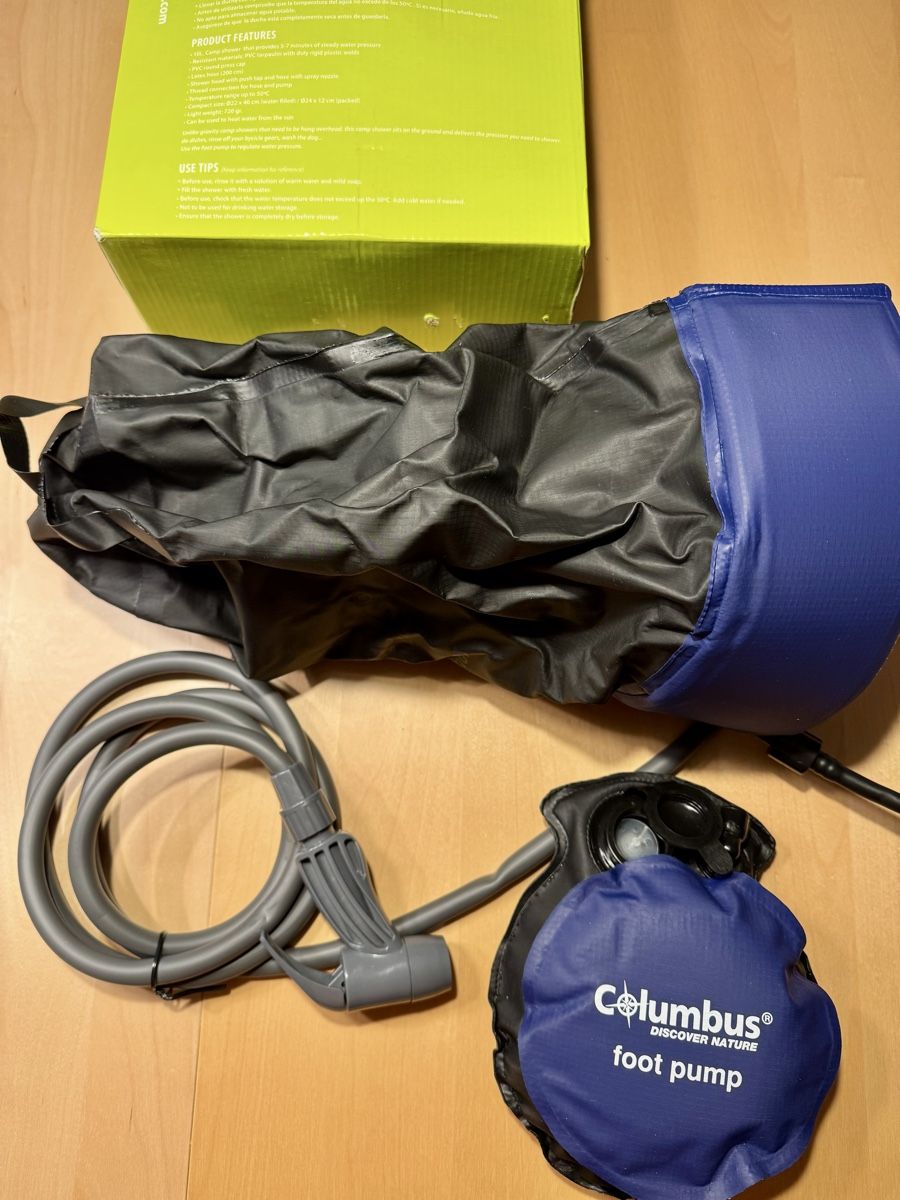 Docce: Douche de camping – Nuovo (secondo la descrizione) da Corgémont venduto da whizzzmo 1
