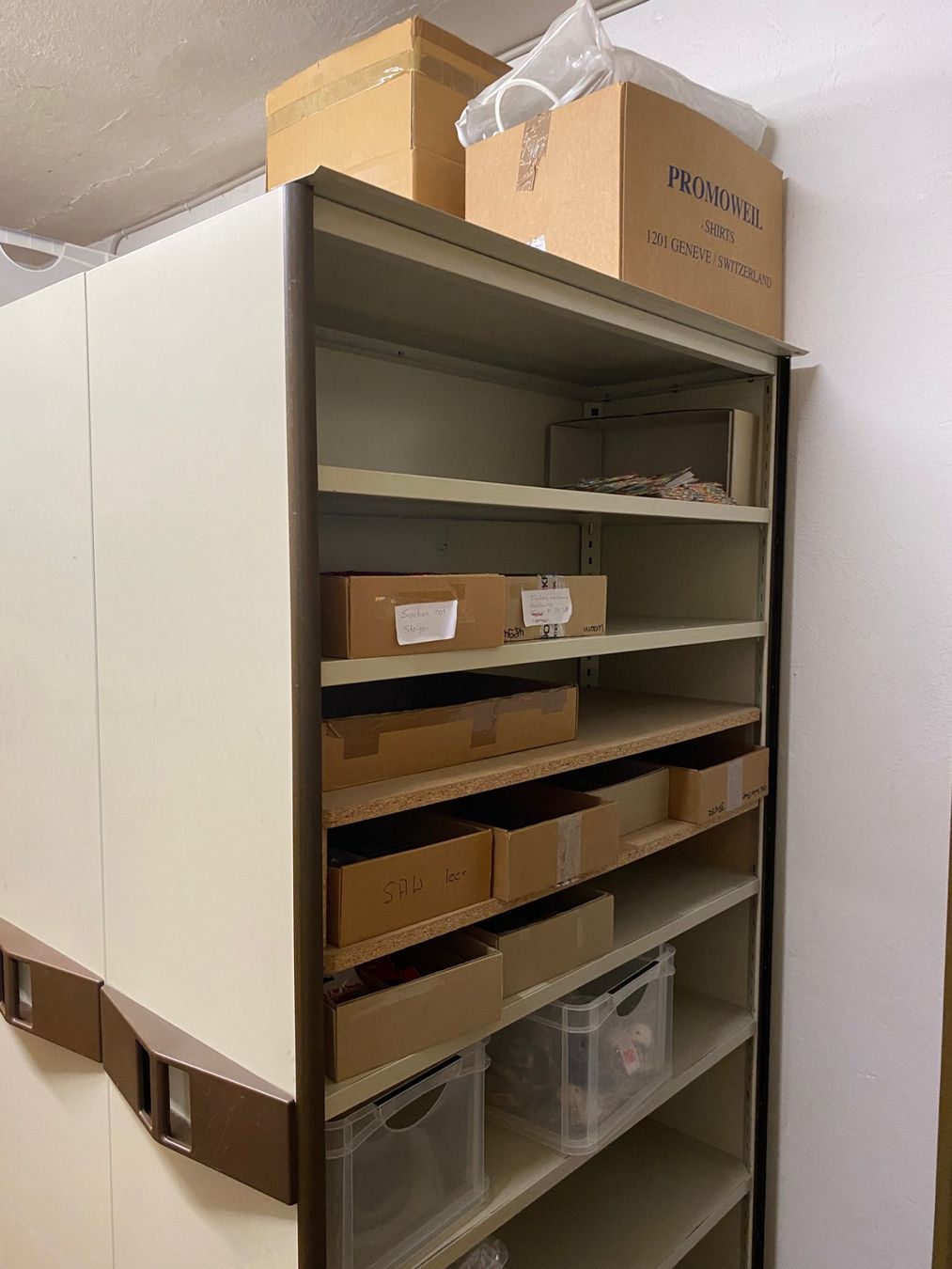 Regale: Archiv Rollregal – Gebraucht aus Kastanienbaum von Niara2 2