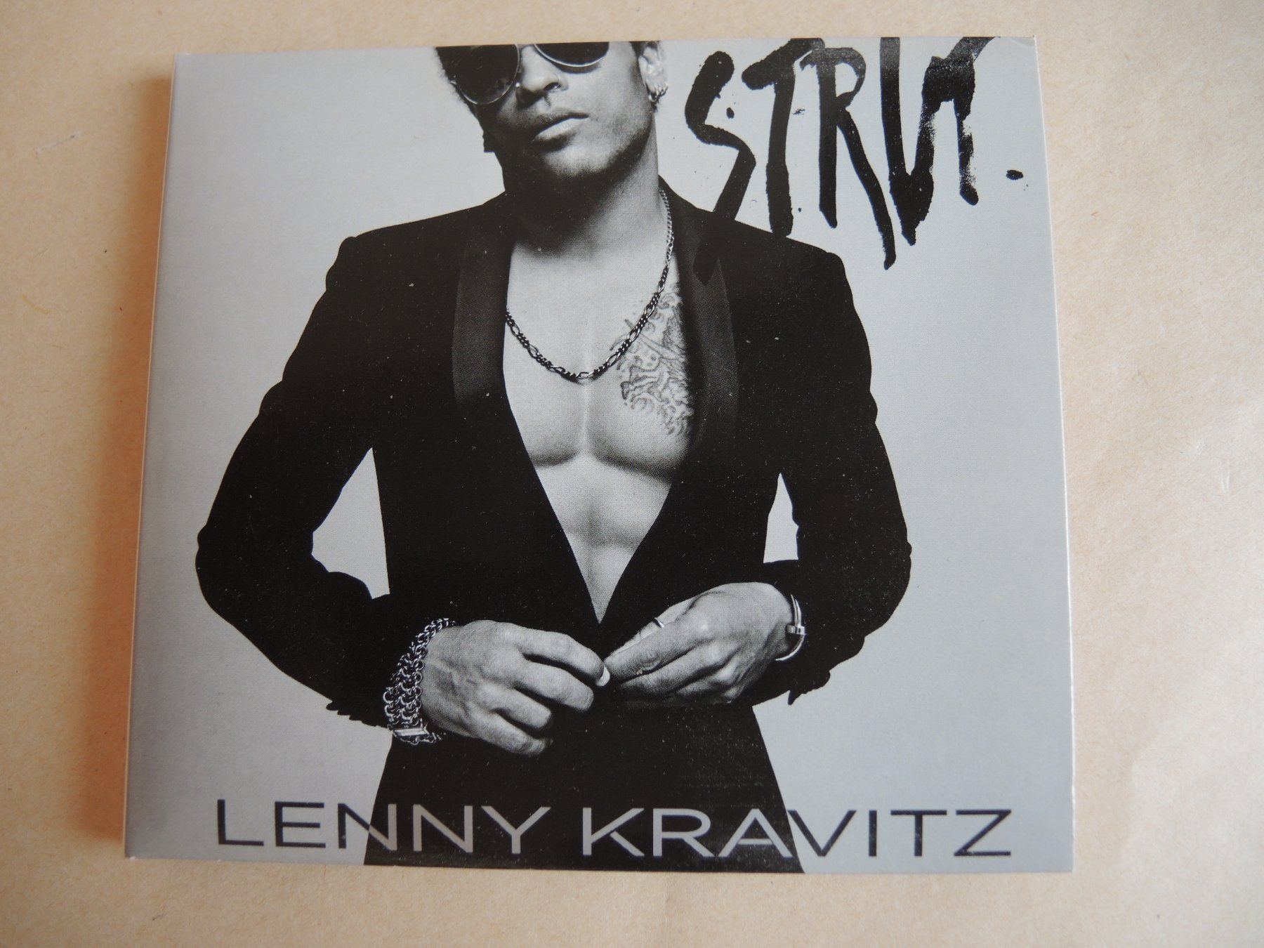 CD: Lenny Kravitz " Strut " CD Album mit Poster – Usato da Rorschach venduto da maeck8