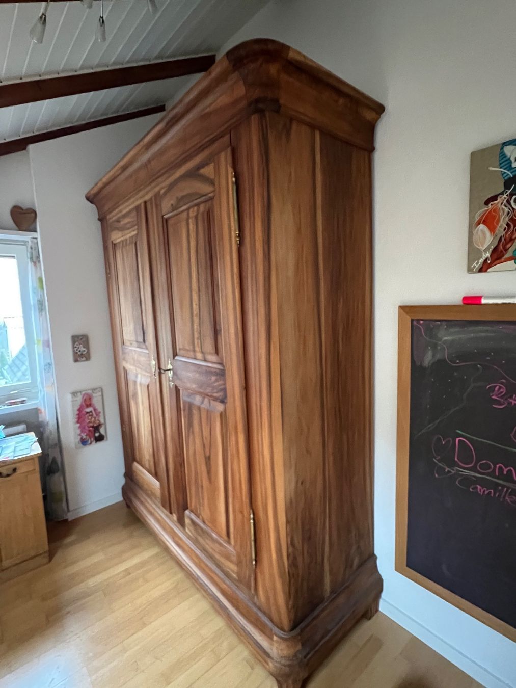 Armadi: Nussbaum- Schrank – Usato da Frenkendorf venduto da rousen1 1
