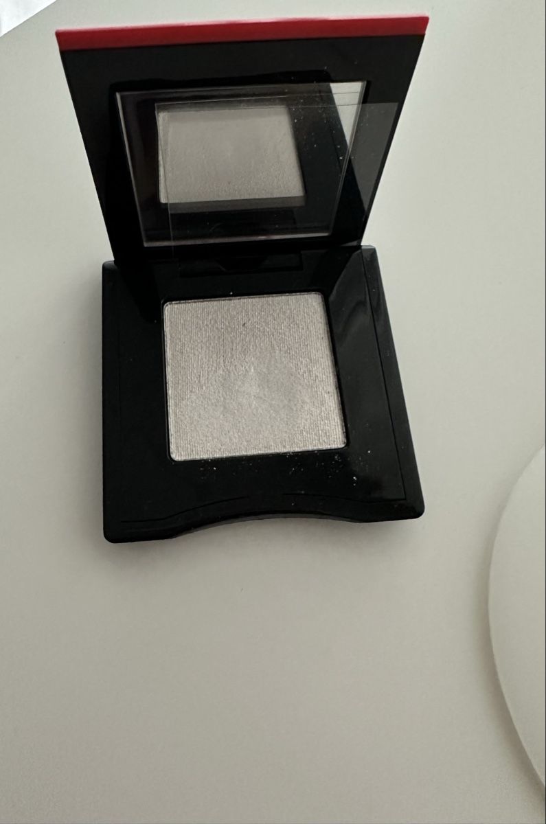 Make-up: Shiseido pop powdergel 01 – Usato da Courgevaux venduto da missceline5 2