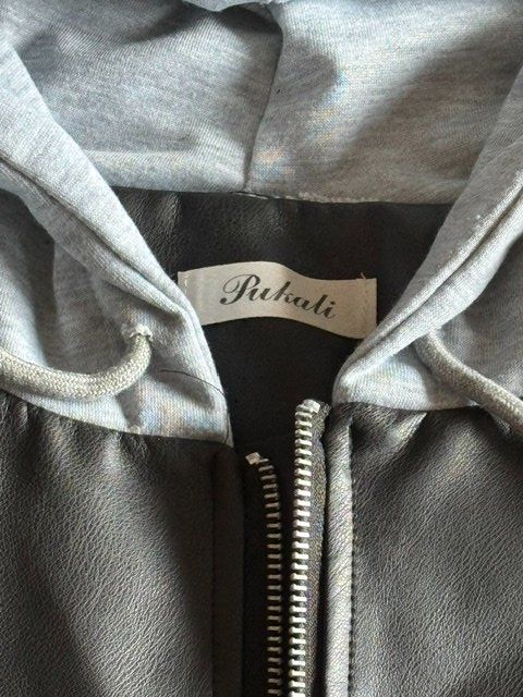 Vestes: Lederjacke mit Stoffkapuze – D'occasion à Hallau par Hybris1 1