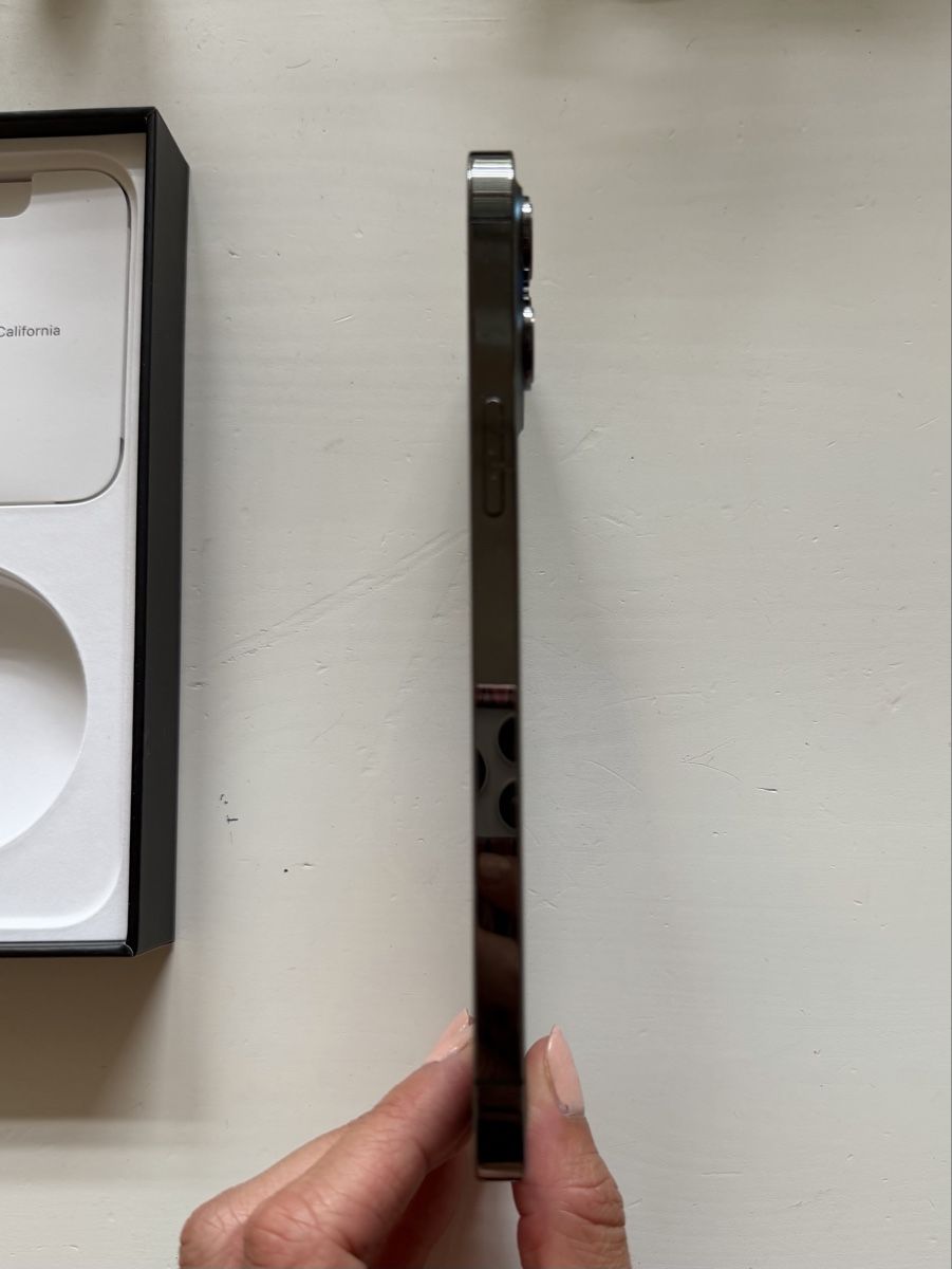 Apple Telefoni cellulari / Smartphones: Apple iPhone 12 Pro Max Graphite 128GB mit OVP – Usato da Uster venduto da lot_mz9l 5