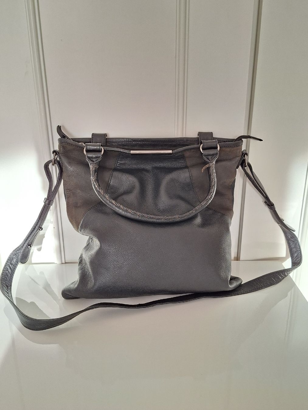 Borse da donna: Sac à main en cuir San Marina – Usato da Lutry venduto da Sim_Sta