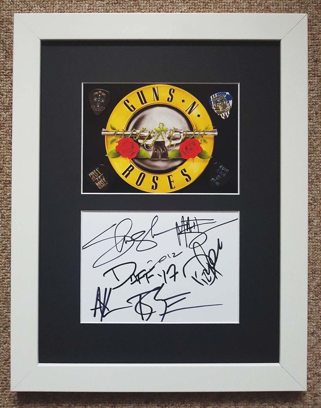 Autografi: Guns n Roses - Original Autogramm - rar – Nuovo (secondo la descrizione) da Kaisten venduto da Simpsons4