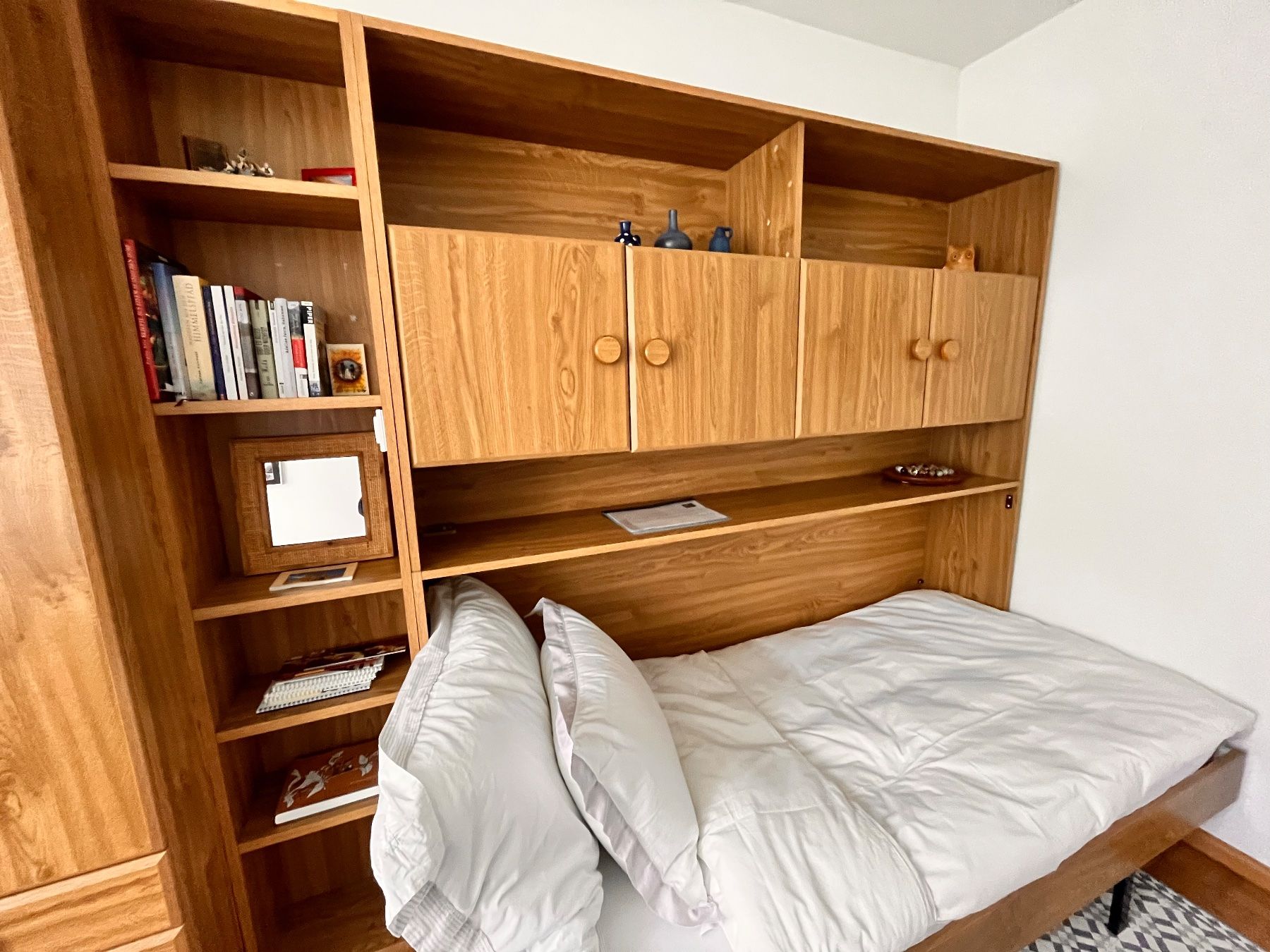Letti: Chambre complète en bois clair, lit escamotable. Démonté – Usato da Plan-les-Ouates venduto da babsbonplan 2