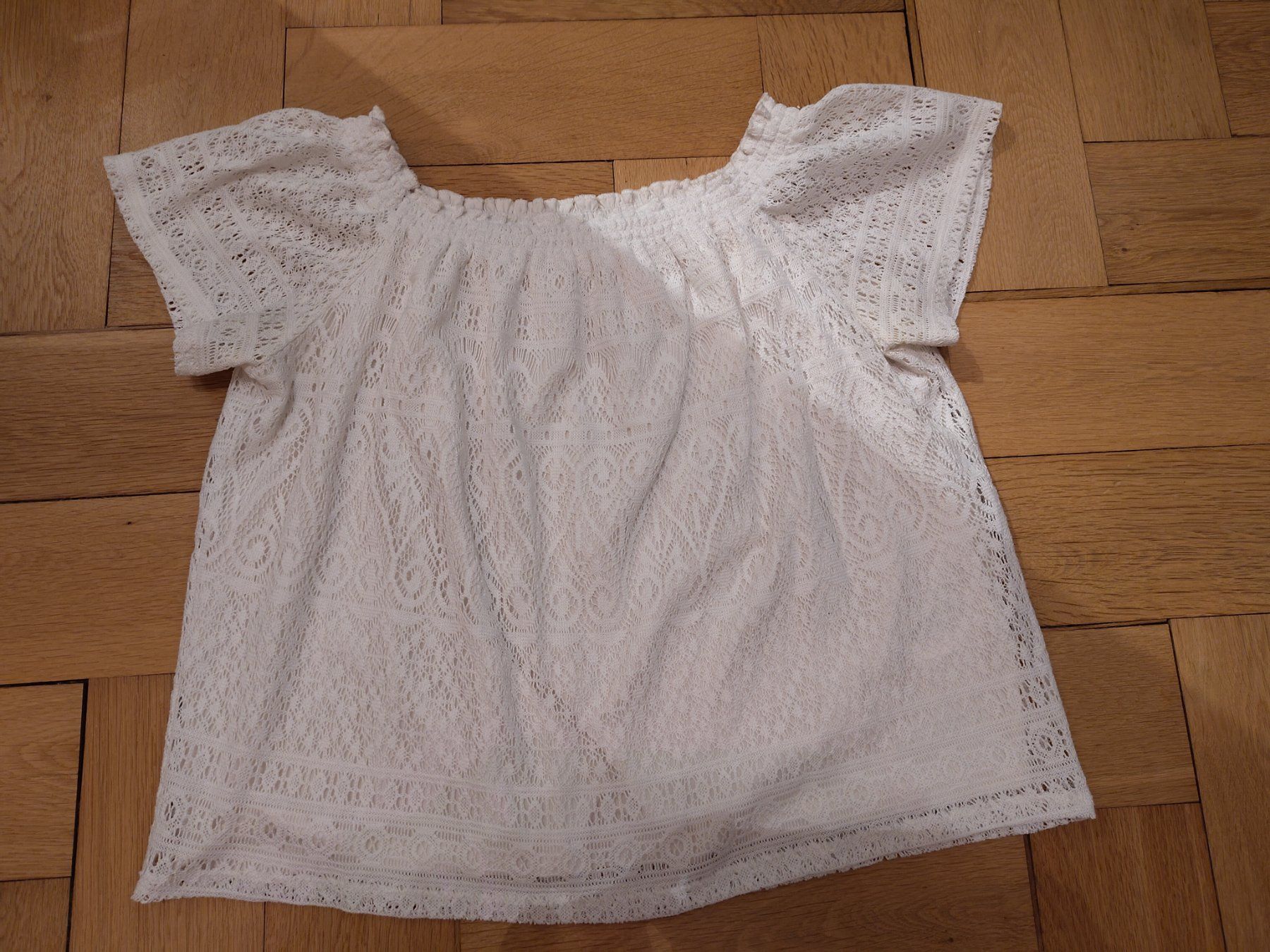 H&M T-shirt: T-Shirt – Usato da Bern venduto da Linii
