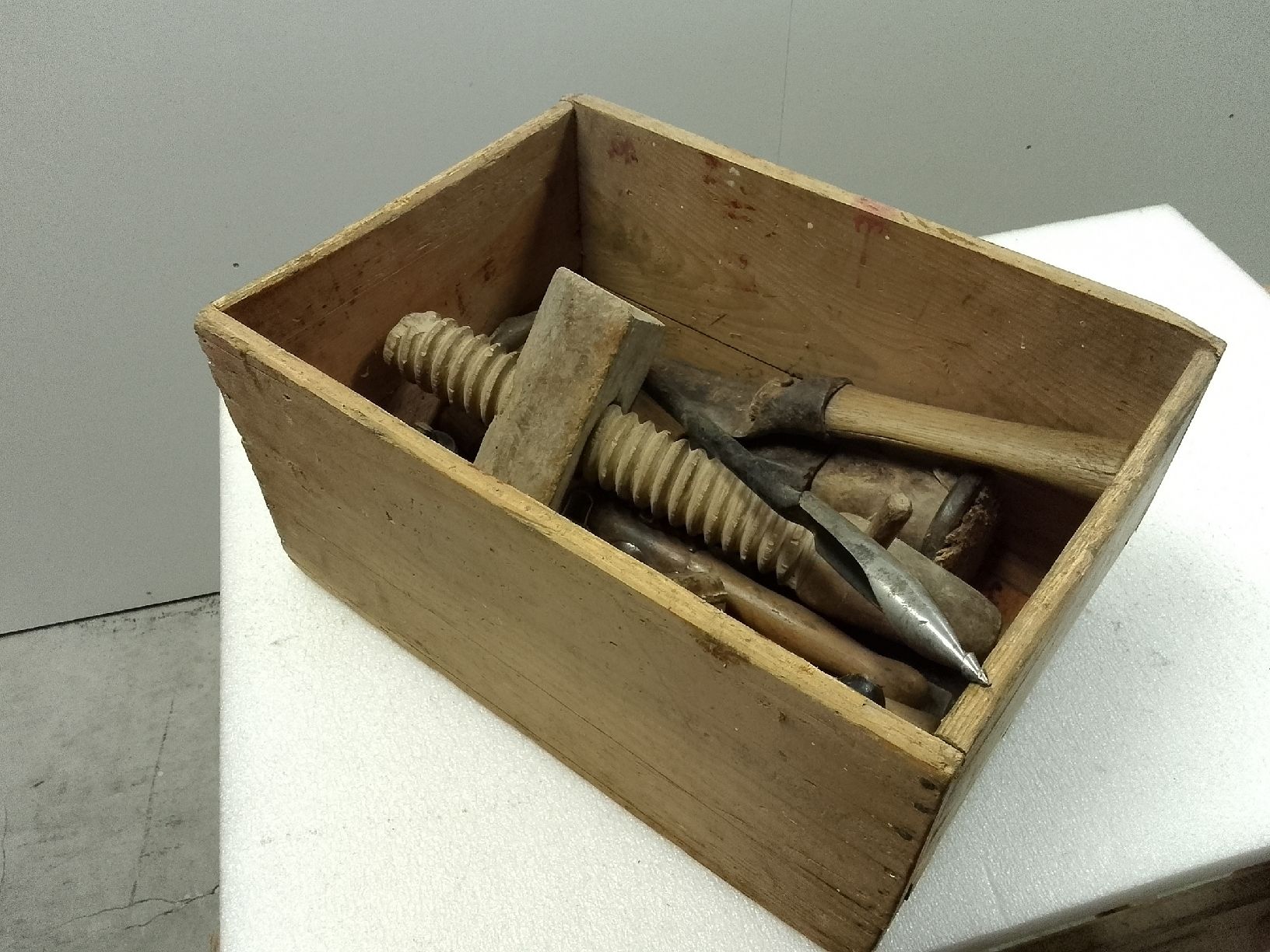 Alle Werkzeuge: Ein Posten altes Werkzeug. – Defekt aus Trubschachen von Caddy8 7