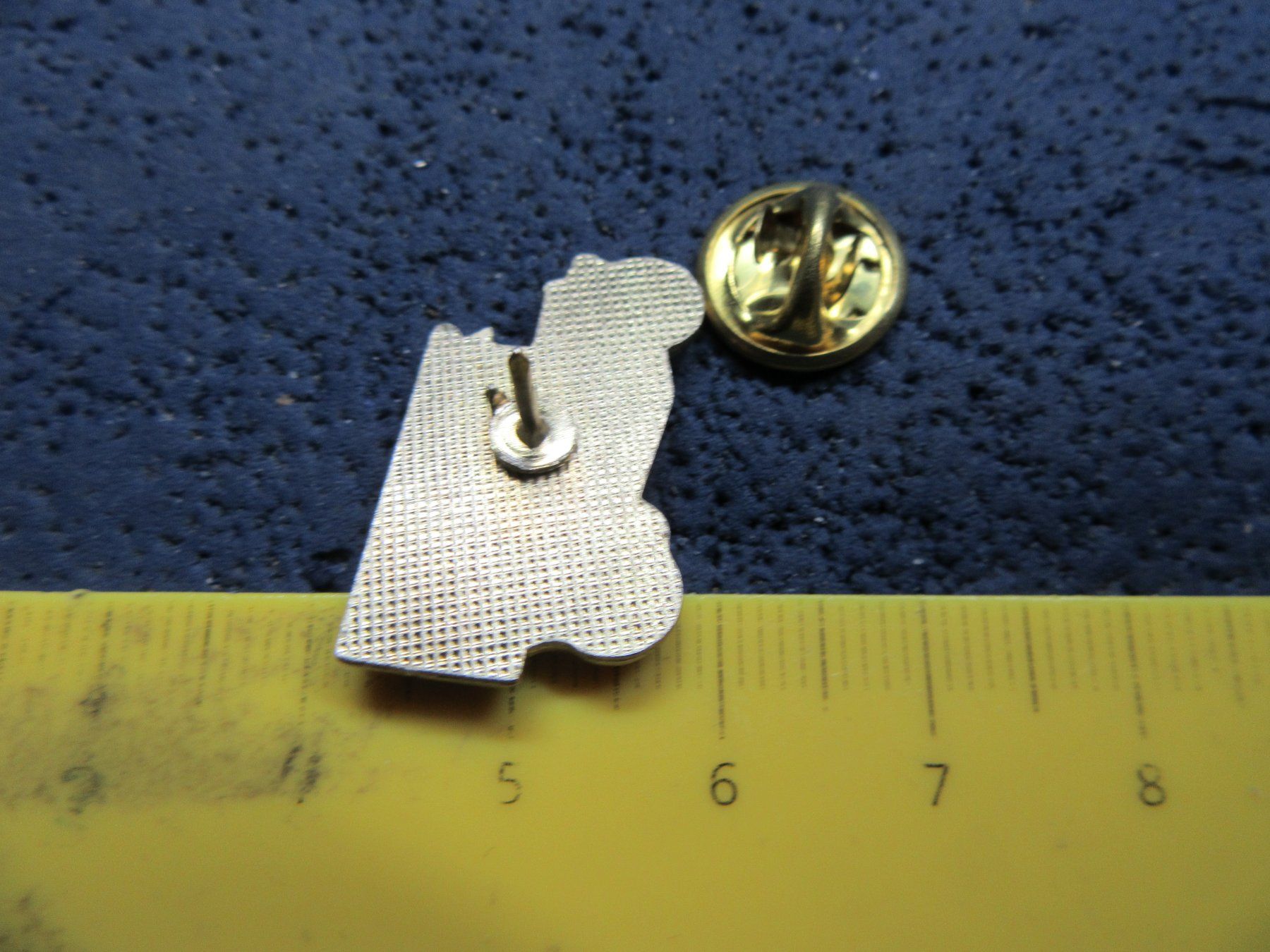 Placchette & Badge: OLDTIMER AUTO PIN GLASIERT – Usato da Ettingen venduto da Hausi4711 1
