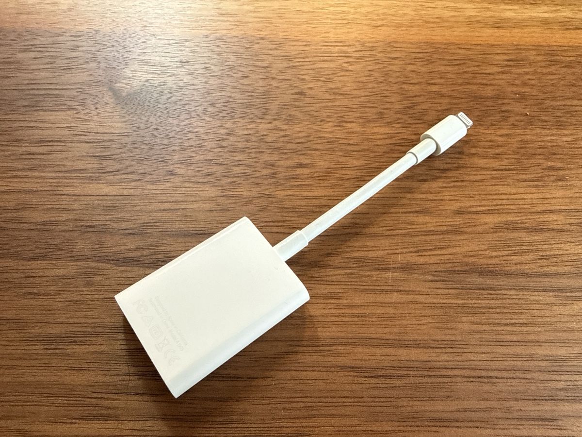 Apple Kartenlesegeräte: Apple Lightning auf SD Kartenleser Kamera Adapter – Gebraucht aus Bern von 4KSzxrEjtKm 1