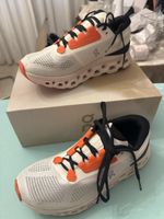 ON Cloudstratus 3 Laufschuhe Damen Weiss Grösse 7.5