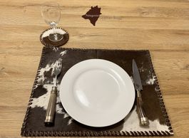 Set mit 8 Tischsets + 8 Untersetzer aus Kuhfell  Brown/white