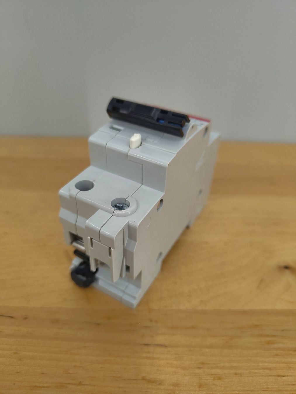 ABB Componenti elettronici: ABB FS451 M C13 FI-LS 2 Pol. 1000/3 30mA – Usato da Emmenbrücke venduto da BlSi 5