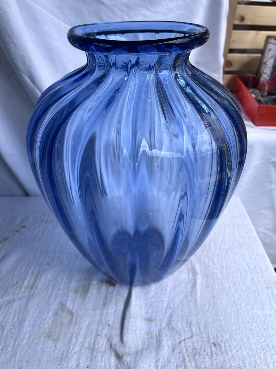 Vase & Récipients: Blumenvasen (101) – D'occasion à Glattfelden par maa_qcj8 8