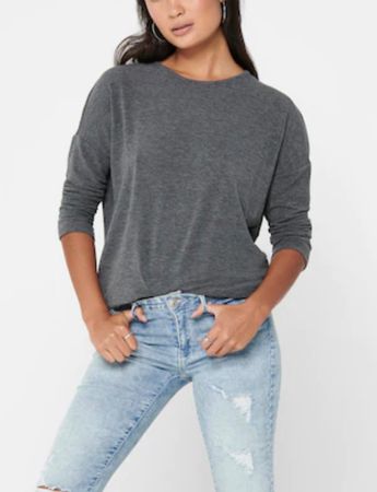 BERSHKA S M /NP35CHF PA Verzierungen auf der Rückseite