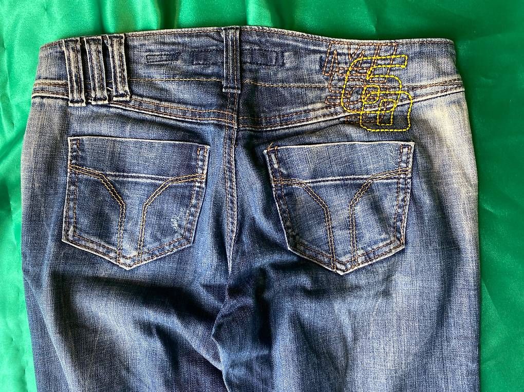 Jeans: Miss Sixty Jeanshose bootcut vintage – Usato da St. Gallen venduto da Konstanza 3