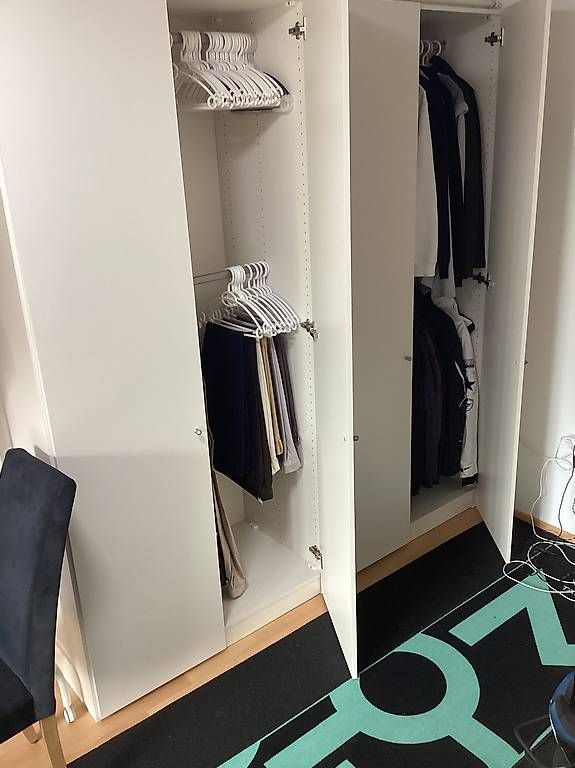 Armoires: 2 Einzelschrank mit Drehtüren – D'occasion à Frauenkappelen par asc_g99d
