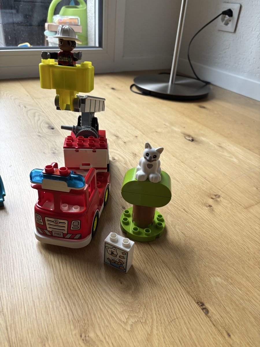 Lego Giocattoli: Duplo Fahrzeuge – Usato da Schaffhausen venduto da EvaSklenar 1