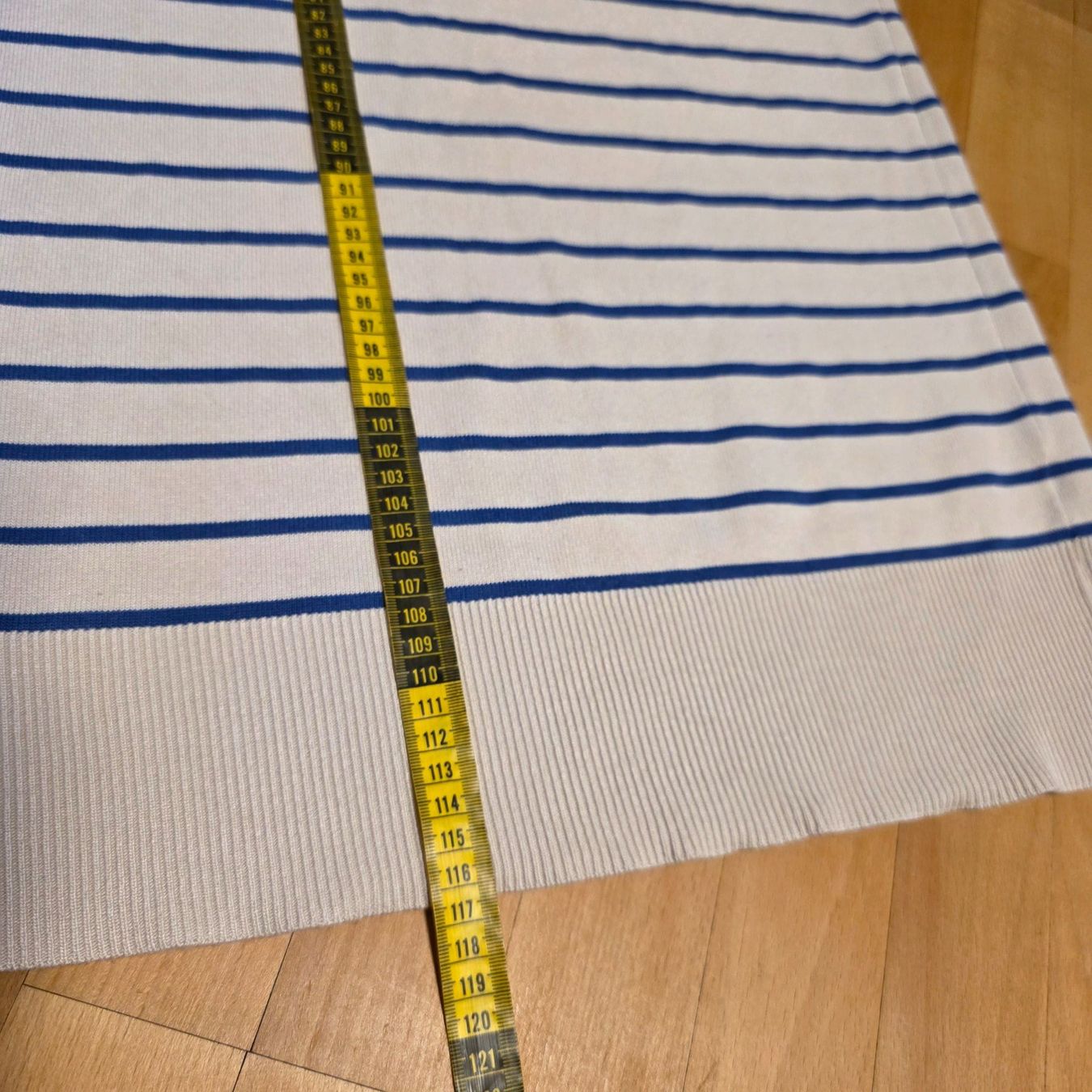 Vestiti: Creme Kleid mit blauen Streifen – Usato da Wald ZH venduto da CapLux 3