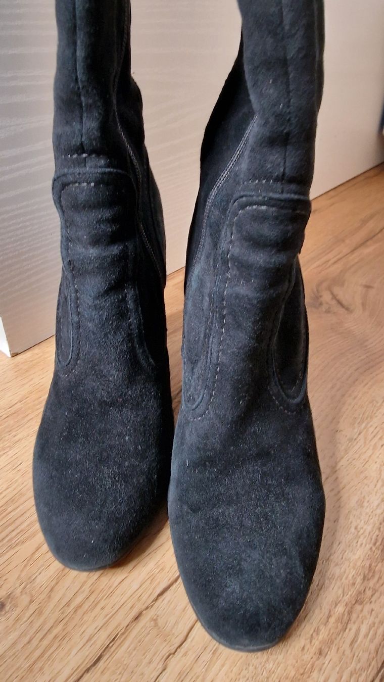 Scarpe da donna: Wildleder Stiefel, schwarz, Grösse 36 – Usato da Mönchaltorf venduto da nzhuravel 2