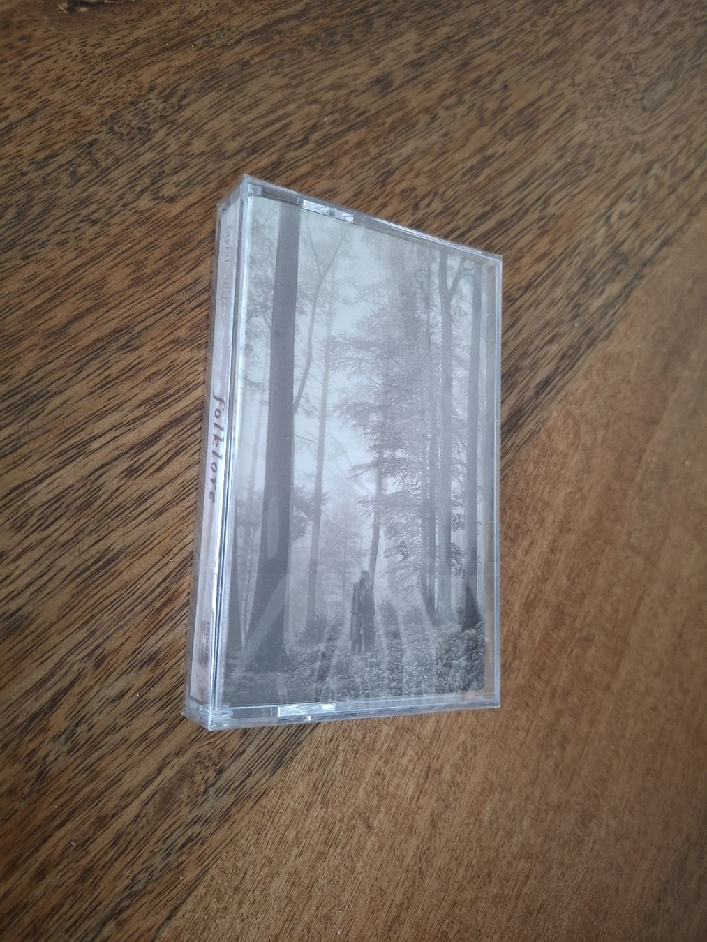 Musicassette: Taylor Swift - Folklore - K7 MC  – Nuovo e nell'imballaggio originale da LAUSANNE venduto da DESH3