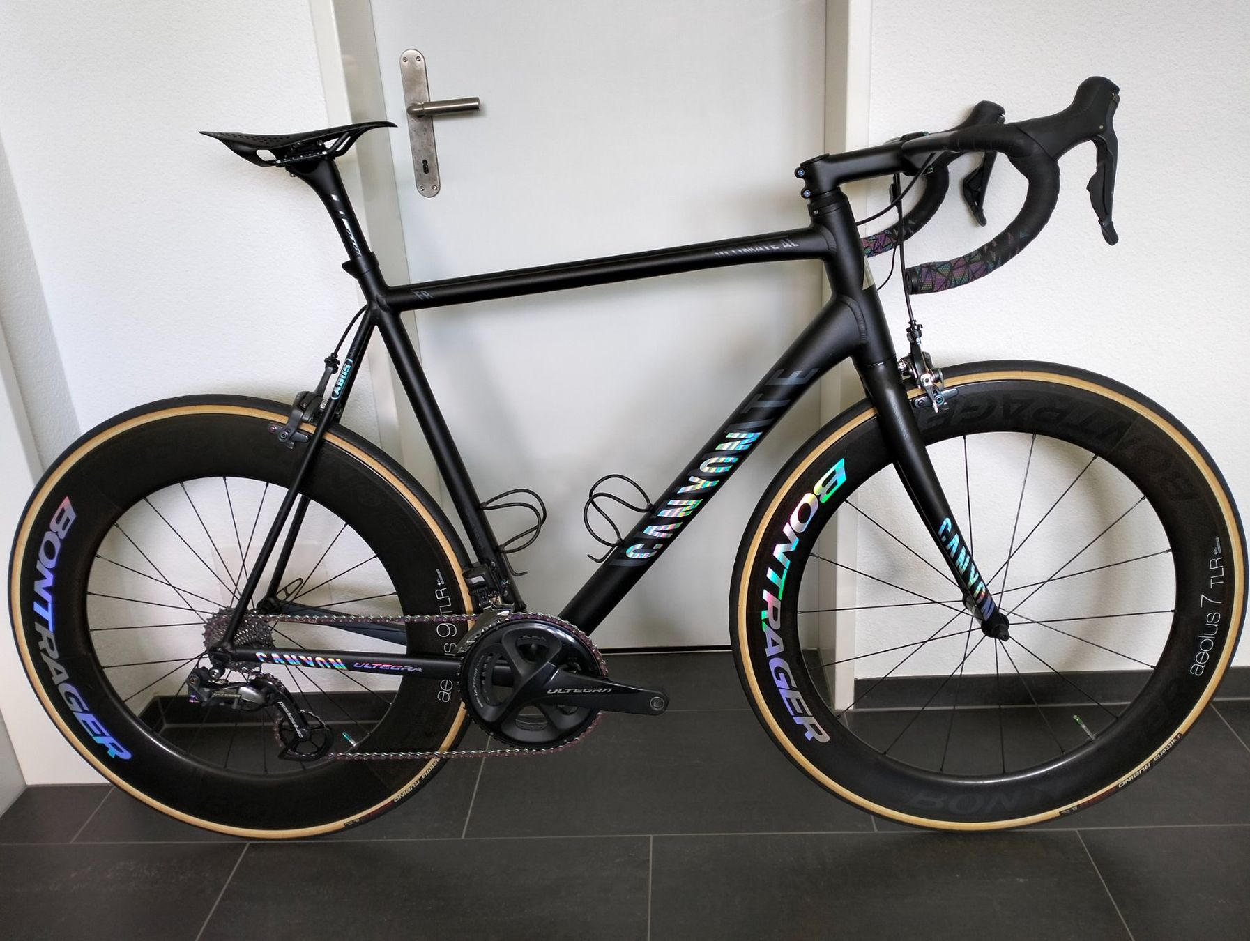 Canyon Biciclette: Canyon Ultimate AL Rennrad Di2 – Usato da Uster venduto da KarlZH