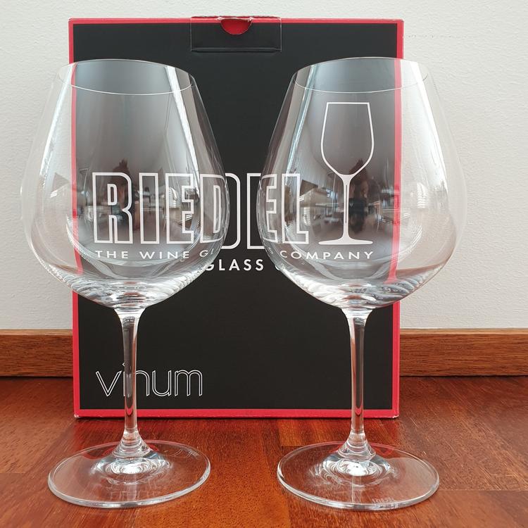 https://img.ricardostatic.ch/images/20aa950c-4e53-45ac-82aa-2fdf4c435118/t_1000x750/neu-2stk-riedel-vinum-pinot-noir-burgundy-red